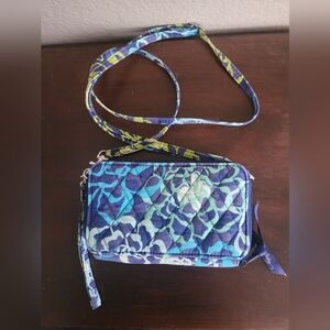 Very Bradley 👛 All in One Crossbody Bag in "Katalina Blues" Blue Floral EUC $22